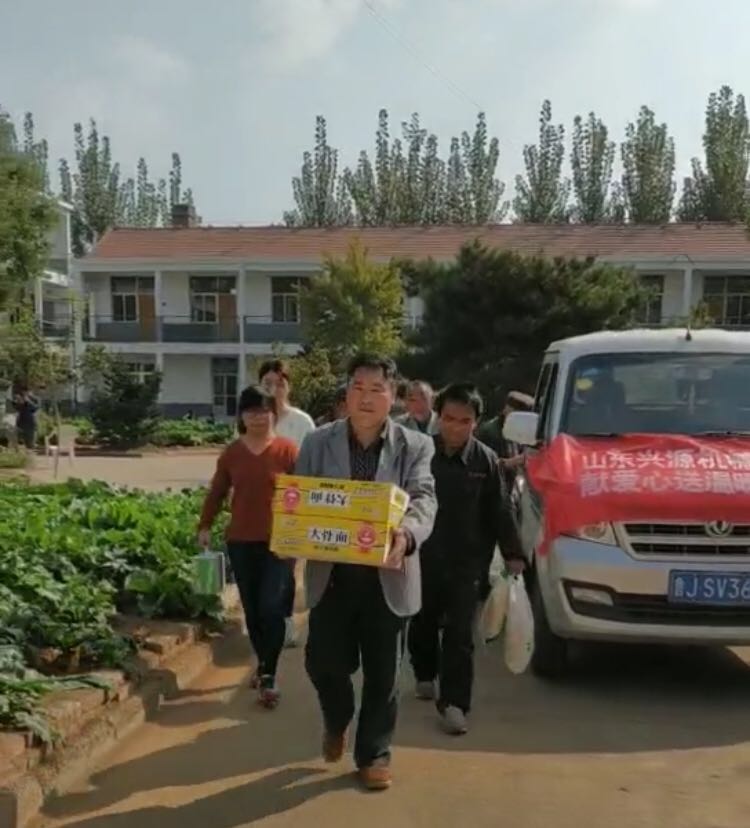山東興源機(jī)械有限公司|起重機(jī)|行車|山東興源機(jī)械|單梁起重機(jī)|電動葫蘆|起重配件|www.aweucke.cn|xyqzj|xyqzj.com|興源起重機(jī)|興源|起重機(jī)行車|起重設(shè)備|起重機(jī)械